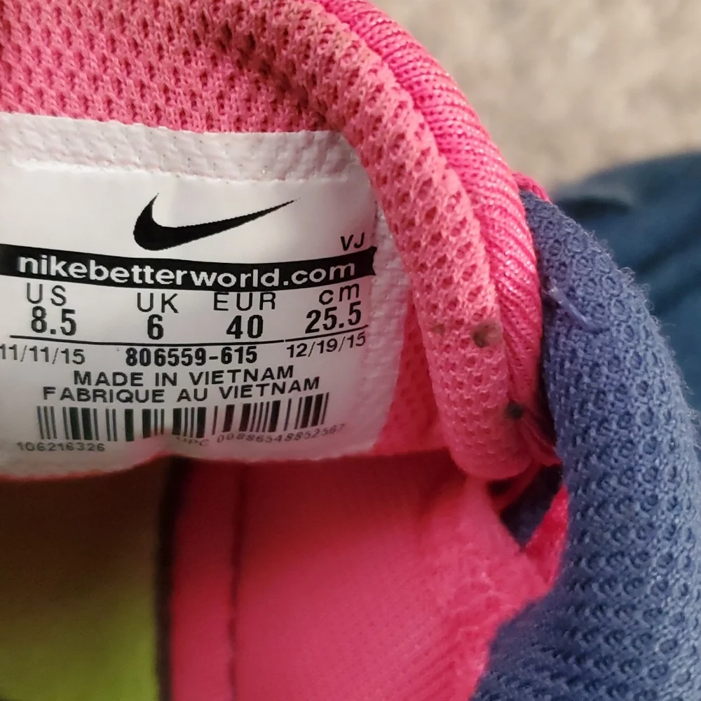 Nike pink 8.5 track running shoes - Picture 5 of 6